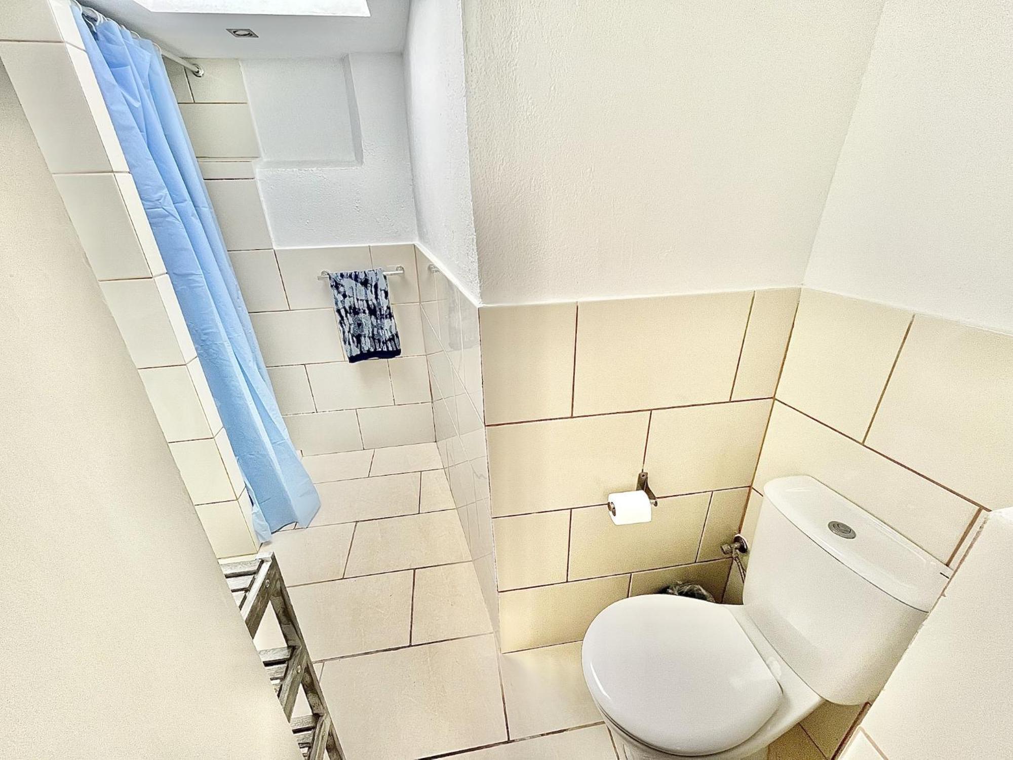 Spacious Near Appartement